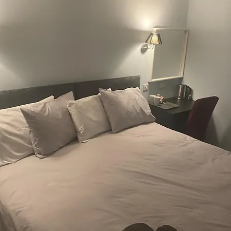 بيت ضيافة Comus سيلبي